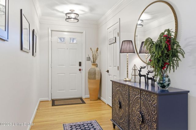 8002 Harrods Landing Dr 8002, Prospect, KY 40059