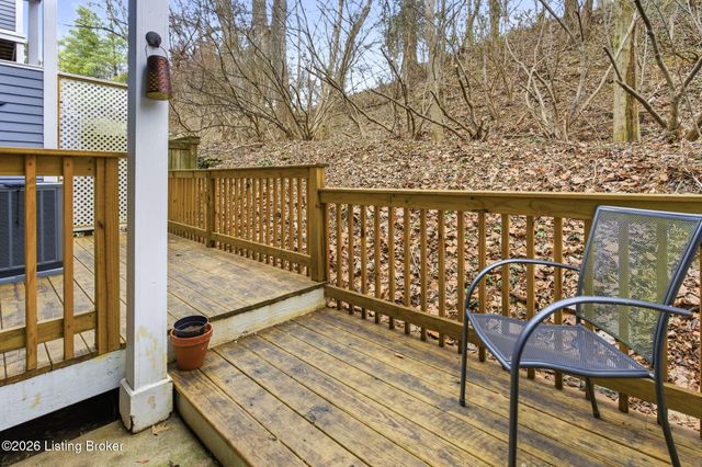 8002 Harrods Landing Dr 8002, Prospect, KY 40059