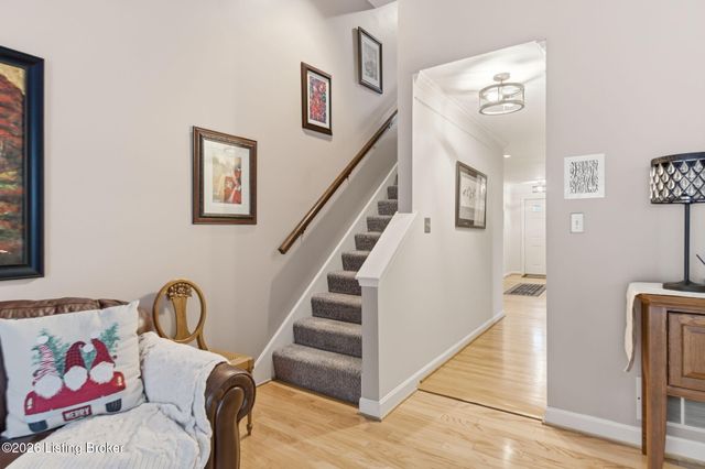 8002 Harrods Landing Dr 8002, Prospect, KY 40059