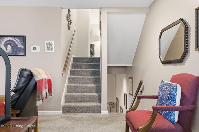 8002 Harrods Landing Dr 8002, Prospect, KY 40059