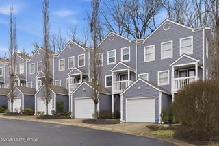 8002 Harrods Landing Dr 8002, Prospect, KY 40059