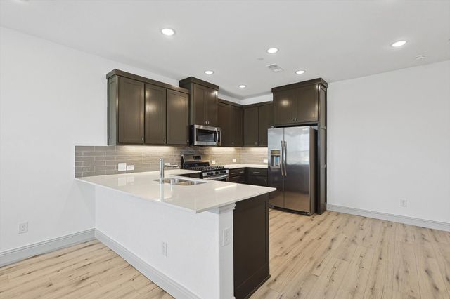517 Parkside Drive, Argyle, TX 76226