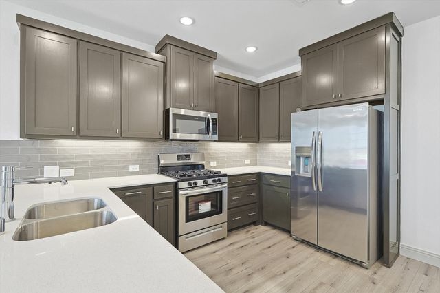 517 Parkside Drive, Argyle, TX 76226