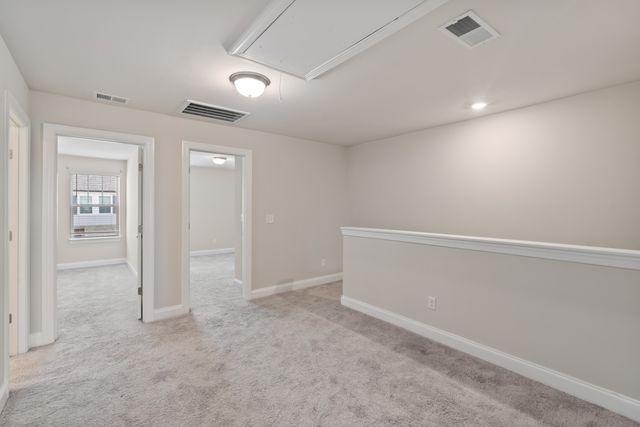 858 Longleaf Ln, Columbia, TN 38401