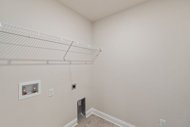 858 Longleaf Ln, Columbia, TN 38401