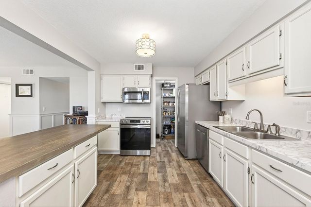 2412 TACK ROOM LANE 6, Orlando, FL 32812
