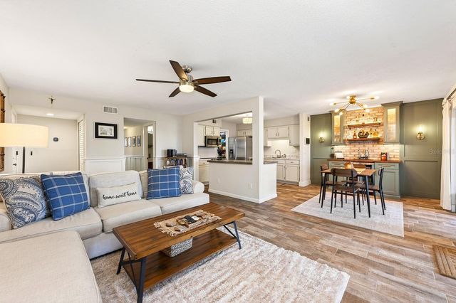 2412 TACK ROOM LANE 6, Orlando, FL 32812