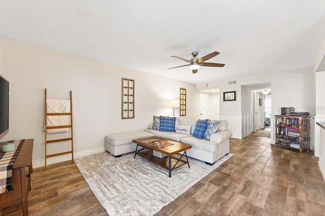 2412 TACK ROOM LANE 6, Orlando, FL 32812