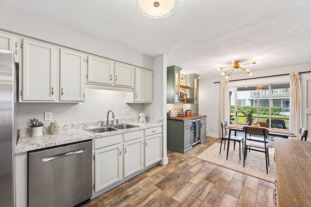 2412 TACK ROOM LANE 6, Orlando, FL 32812