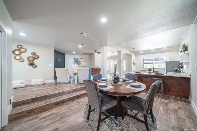 159 S Hackberry Avenue, New Braunfels, TX 78130