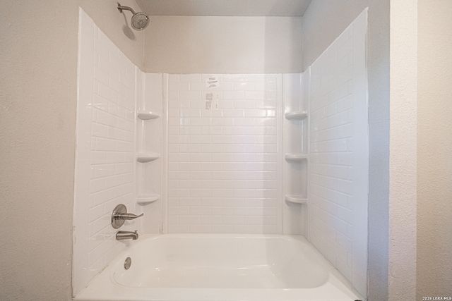 159 S Hackberry Avenue, New Braunfels, TX 78130