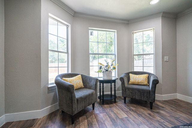 159 S Hackberry Avenue, New Braunfels, TX 78130