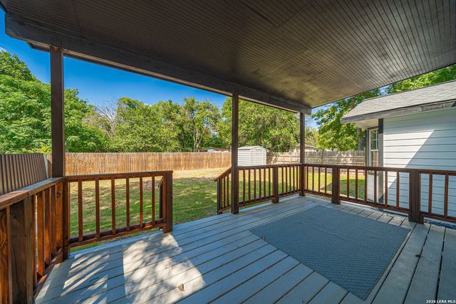 159 S Hackberry Avenue, New Braunfels, TX 78130