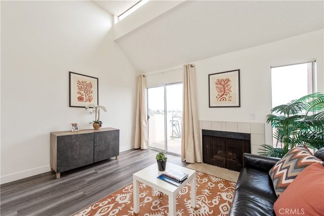 450 E 4th 416, Santa Ana, CA 92701
