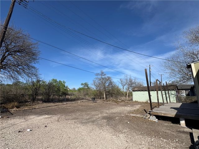 313 Saint Joseph St, Alice, TX 78332