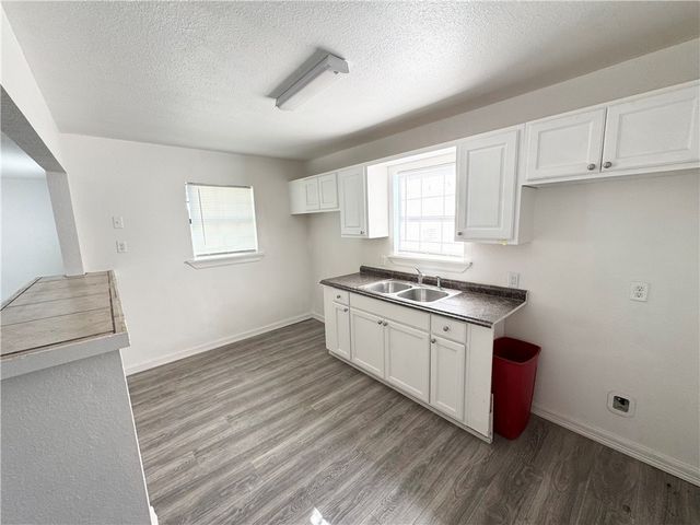 313 Saint Joseph St, Alice, TX 78332