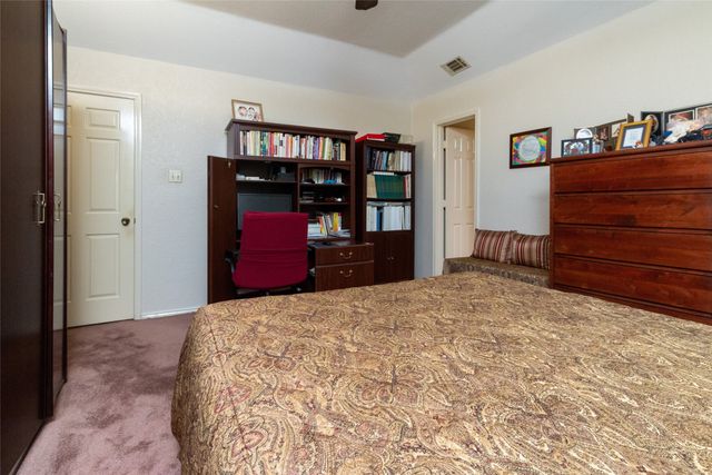 10053 Regent Row Street, Benbrook, TX 76126