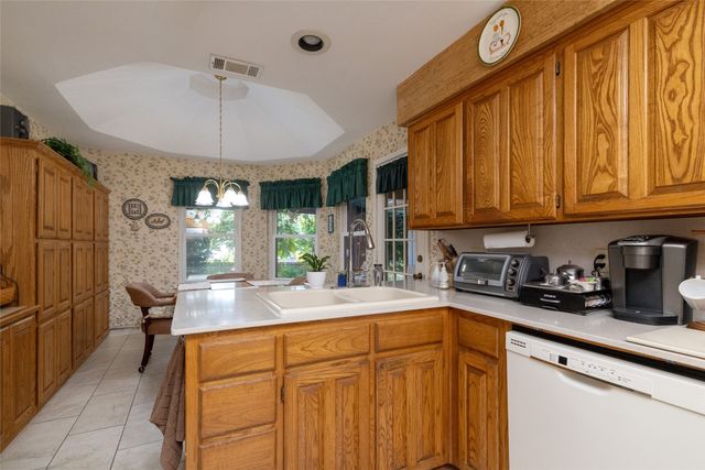 10053 Regent Row Street, Benbrook, TX 76126