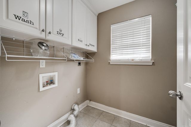 5609 Aviator Drive, Jacksonville, AR 72076