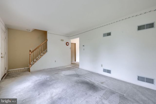 208 FAIRFAX DR, Lancaster, PA 17603