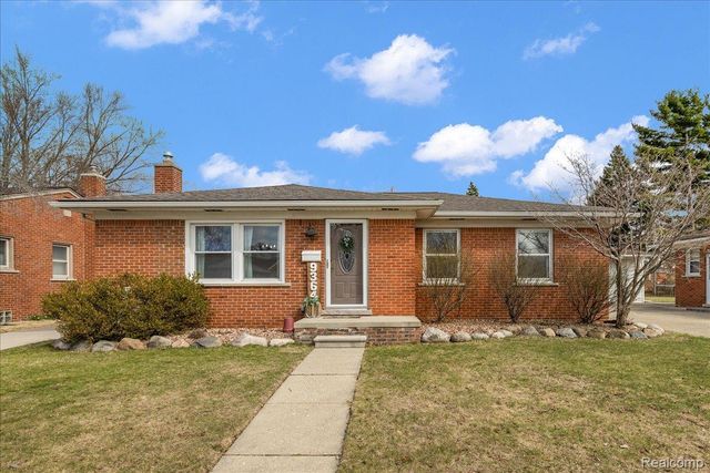 9364 Colorado Street, Livonia, MI 48150