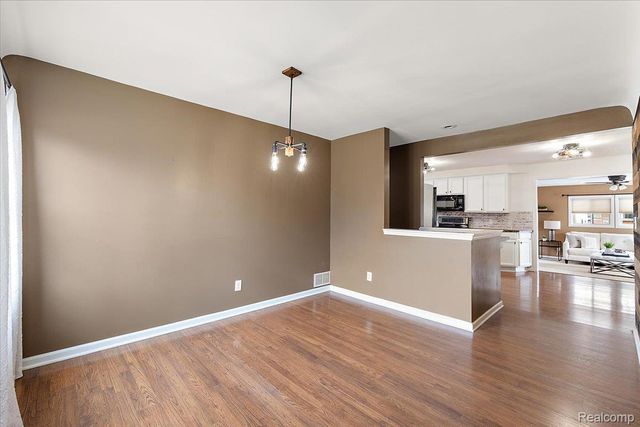 9364 Colorado Street, Livonia, MI 48150