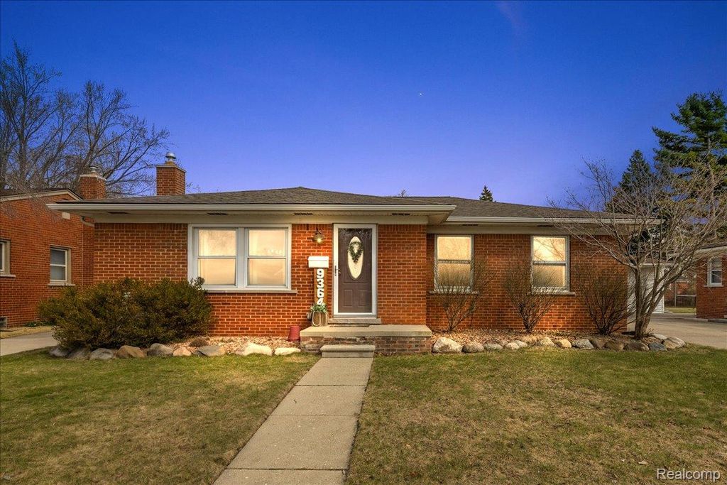 9364 Colorado Street, Livonia, MI 48150