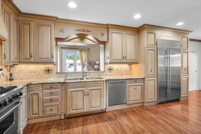 981 SW Hickory Terrace, Boca Raton, FL 33486