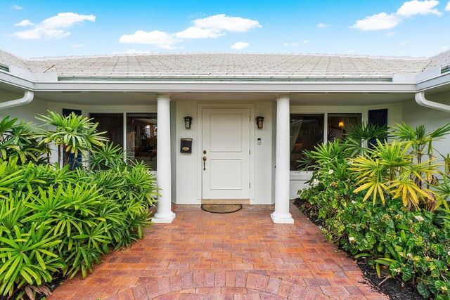 981 SW Hickory Terrace, Boca Raton, FL 33486