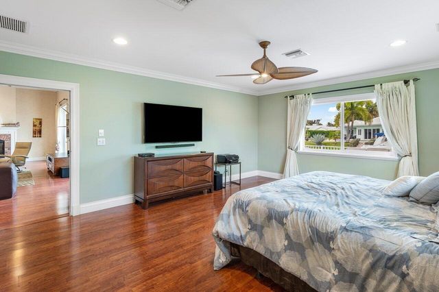 981 SW Hickory Terrace, Boca Raton, FL 33486