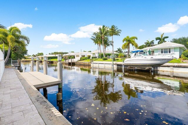 981 SW Hickory Terrace, Boca Raton, FL 33486