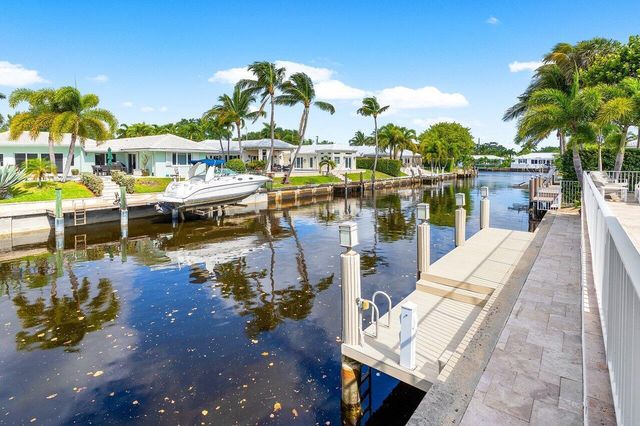 981 SW Hickory Terrace, Boca Raton, FL 33486