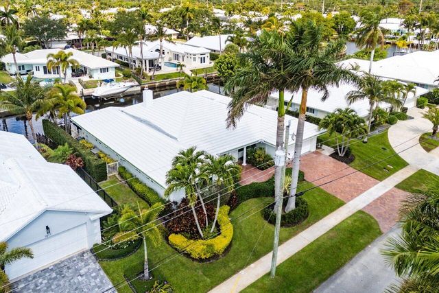 981 SW Hickory Terrace, Boca Raton, FL 33486