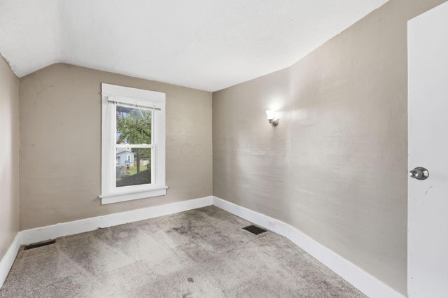 339 Wrexham Avenue, Columbus, OH 43223