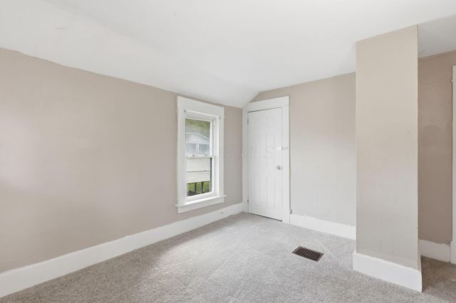 339 Wrexham Avenue, Columbus, OH 43223