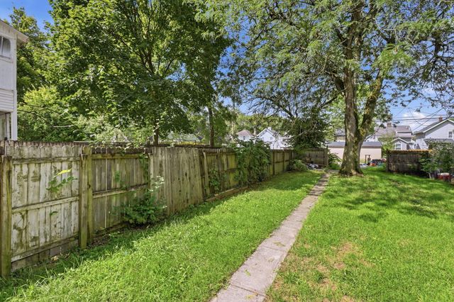 339 Wrexham Avenue, Columbus, OH 43223
