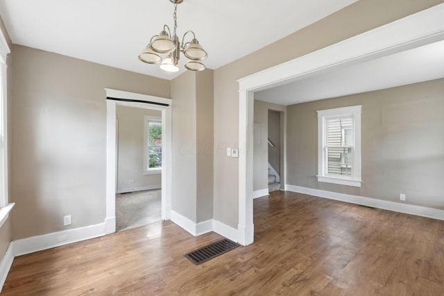 339 Wrexham Avenue, Columbus, OH 43223