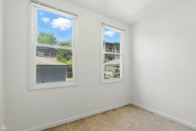 6528 N Bosworth Avenue 1, Chicago, IL 60626
