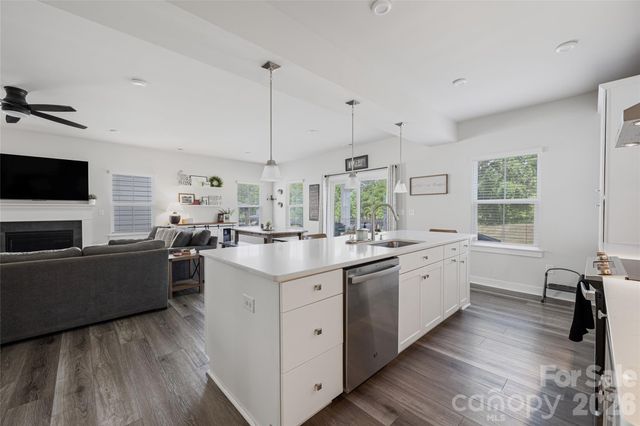 120 Welcombe Street, Mooresville, NC 28115