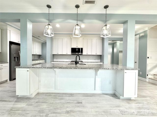 4243 Island Fox Lane, Denver, NC 28037