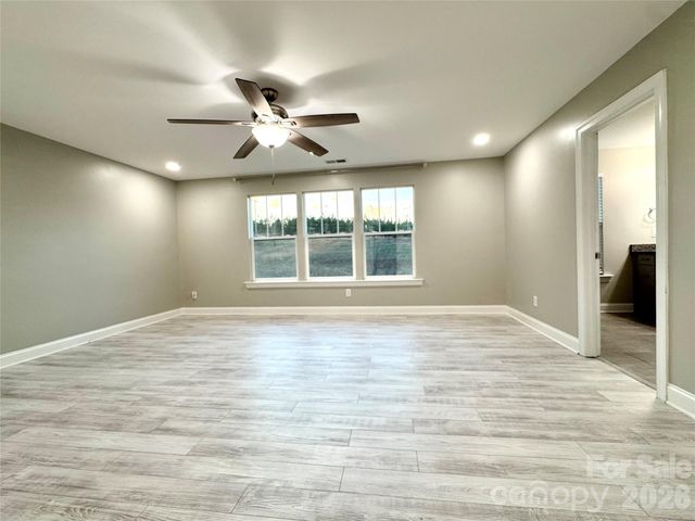 4243 Island Fox Lane, Denver, NC 28037