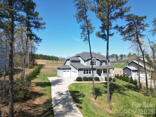 4243 Island Fox Lane, Denver, NC 28037