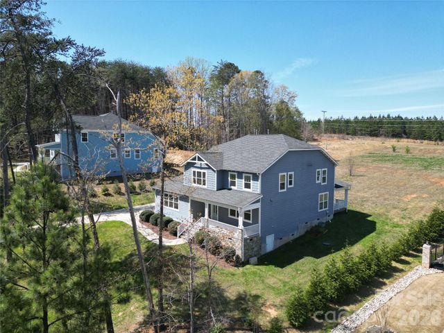 4243 Island Fox Lane, Denver, NC 28037