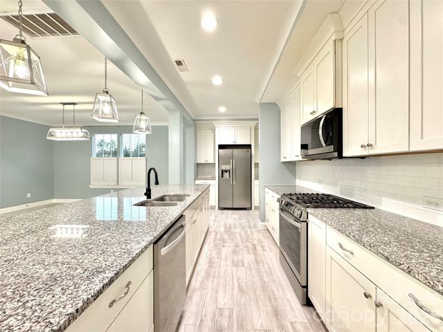 4243 Island Fox Lane, Denver, NC 28037