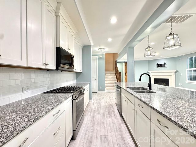 4243 Island Fox Lane, Denver, NC 28037