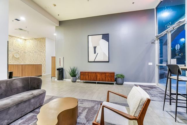 507 Sabine ST 303, Austin, TX 78701