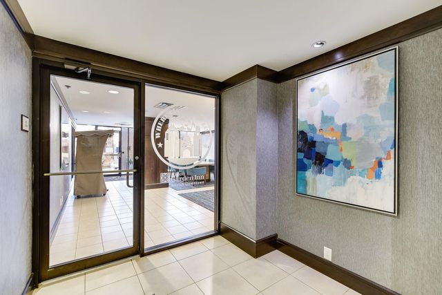 507 Sabine ST 303, Austin, TX 78701