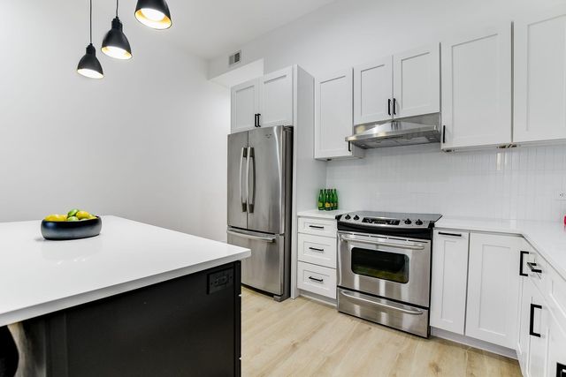 507 Sabine ST 303, Austin, TX 78701