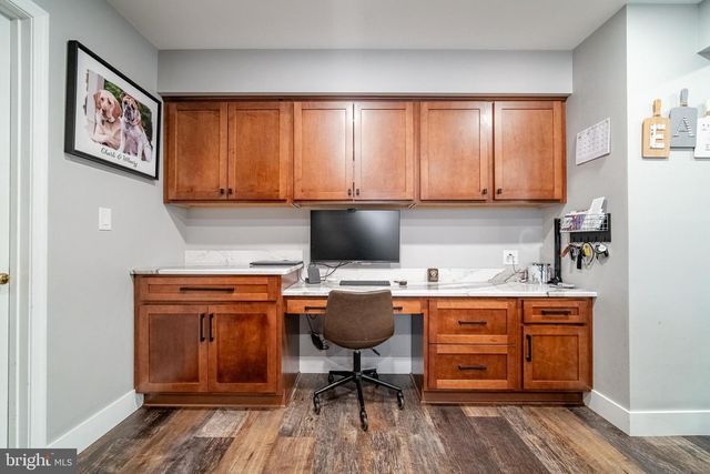 3133 LONG MEADOW DR, Dover, PA 17315