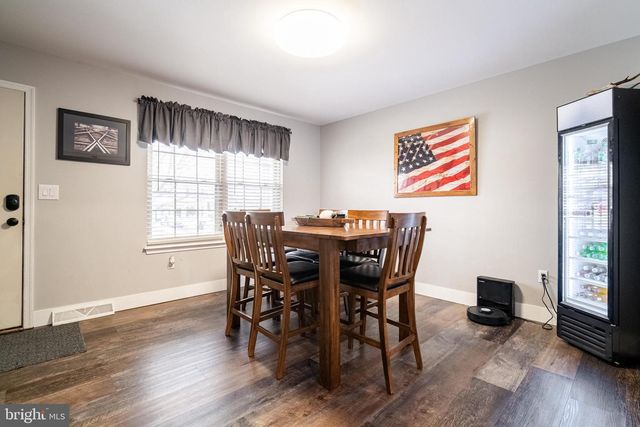 3133 LONG MEADOW DR, Dover, PA 17315